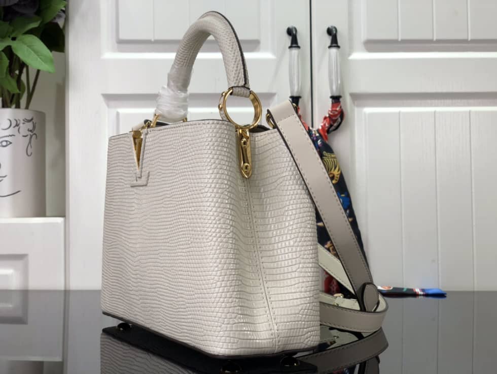 Louis Vuitton Capucines BB Collection N98093 Replica Shoulder Bag