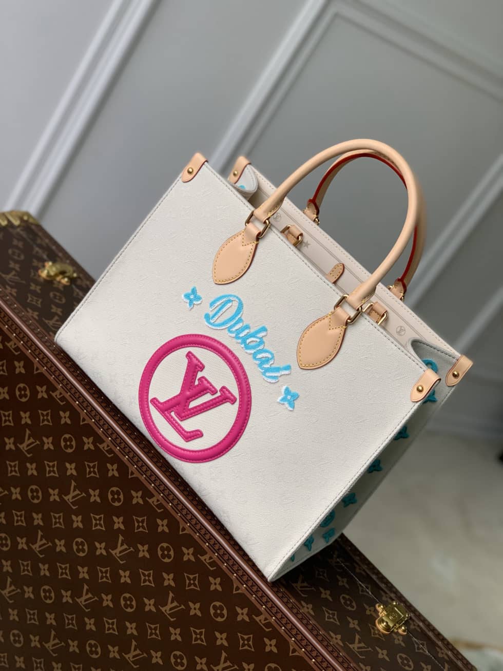 Louis Vuitton OnTheGo MM M20815 Replica Tote