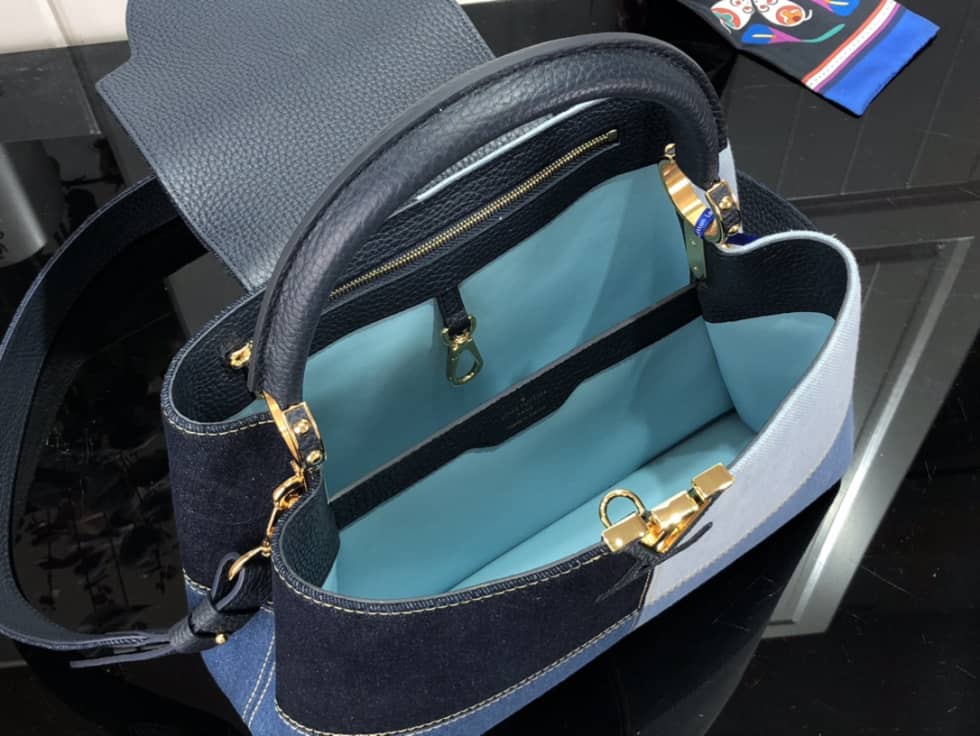 Louis Vuitton Capucines MM M59430 Replica Shoulder Bag