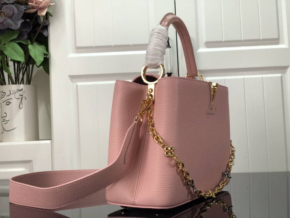 Louis Vuitton Capucines MM M59209 Replica Shoulder Bag