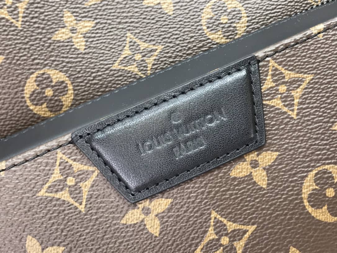 Louis Vuitton Monogram Yellow Logo Discovery Replica Backpack M57965