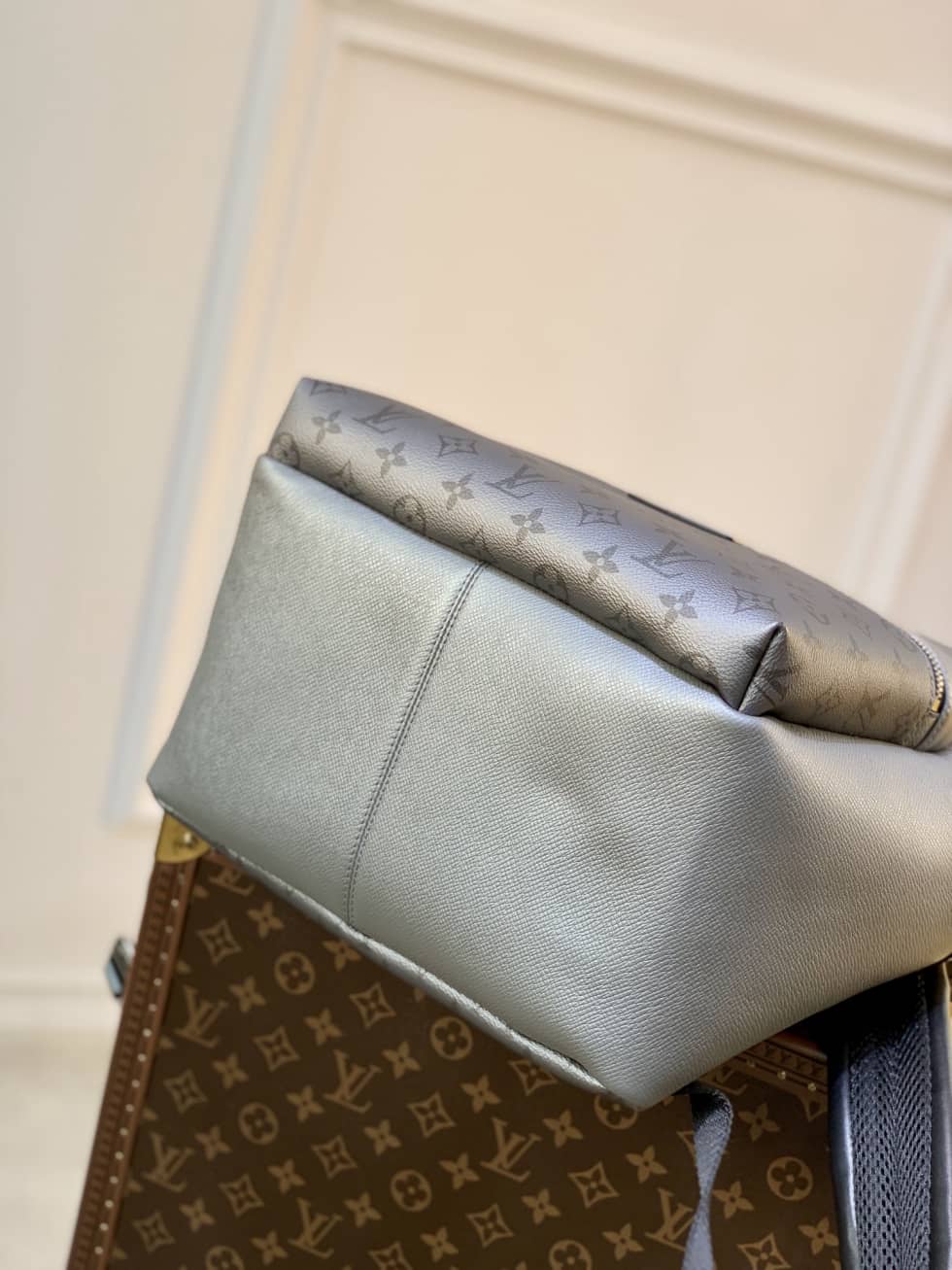 Louis Vuitton Discovery PM Steel Monogram Canvas Taiga Gray M30835 Replica Backpack
