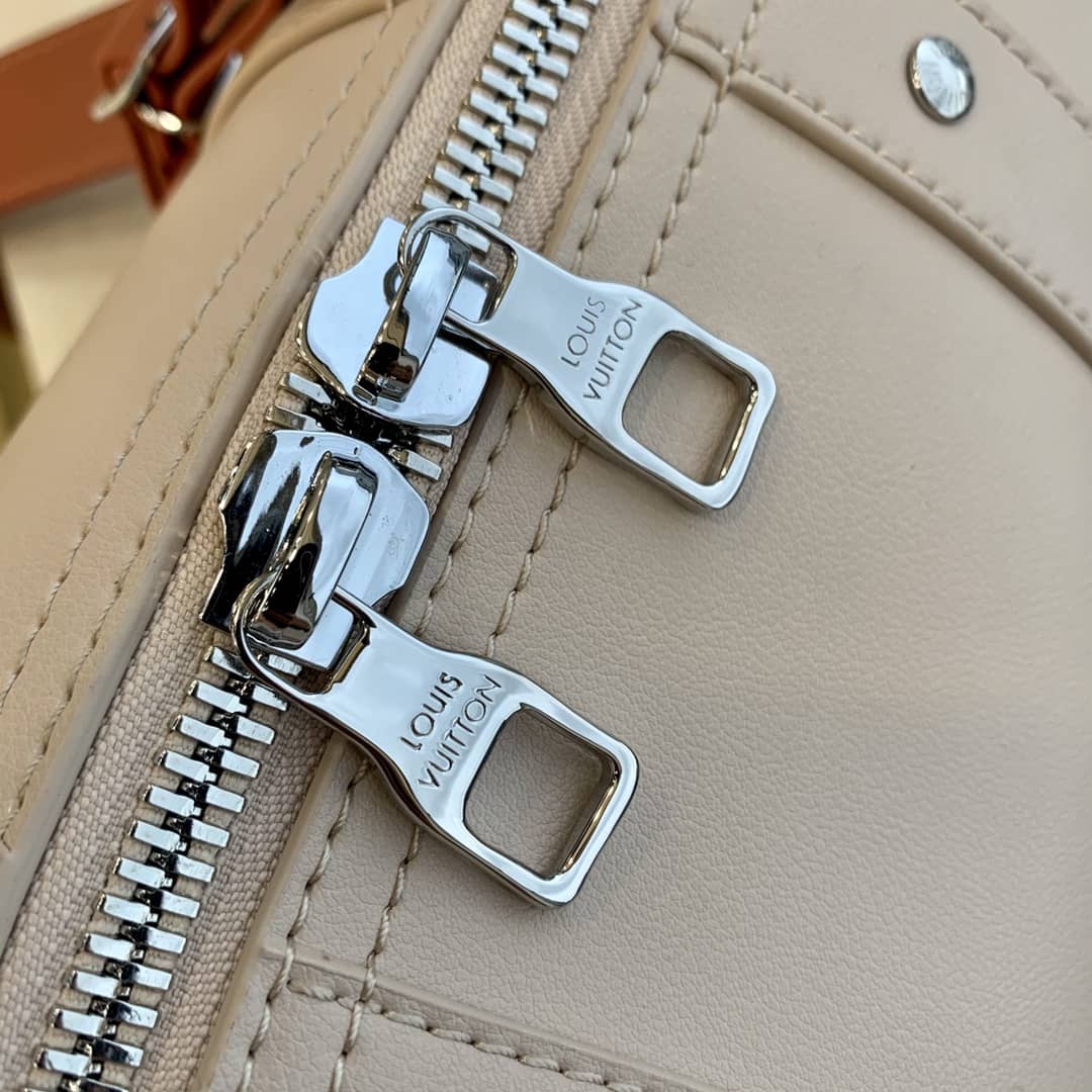 Louis Vuitton City Keepall M59670