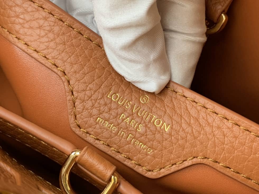 Louis Vuitton Capucines BB M59872 Replica Shoulder Bag