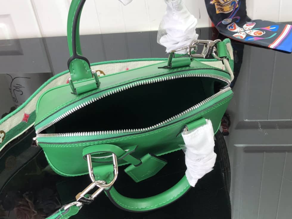 Louis Vuitton Alma BB Epi Leather Green M59357 Replica Shoulder Bag