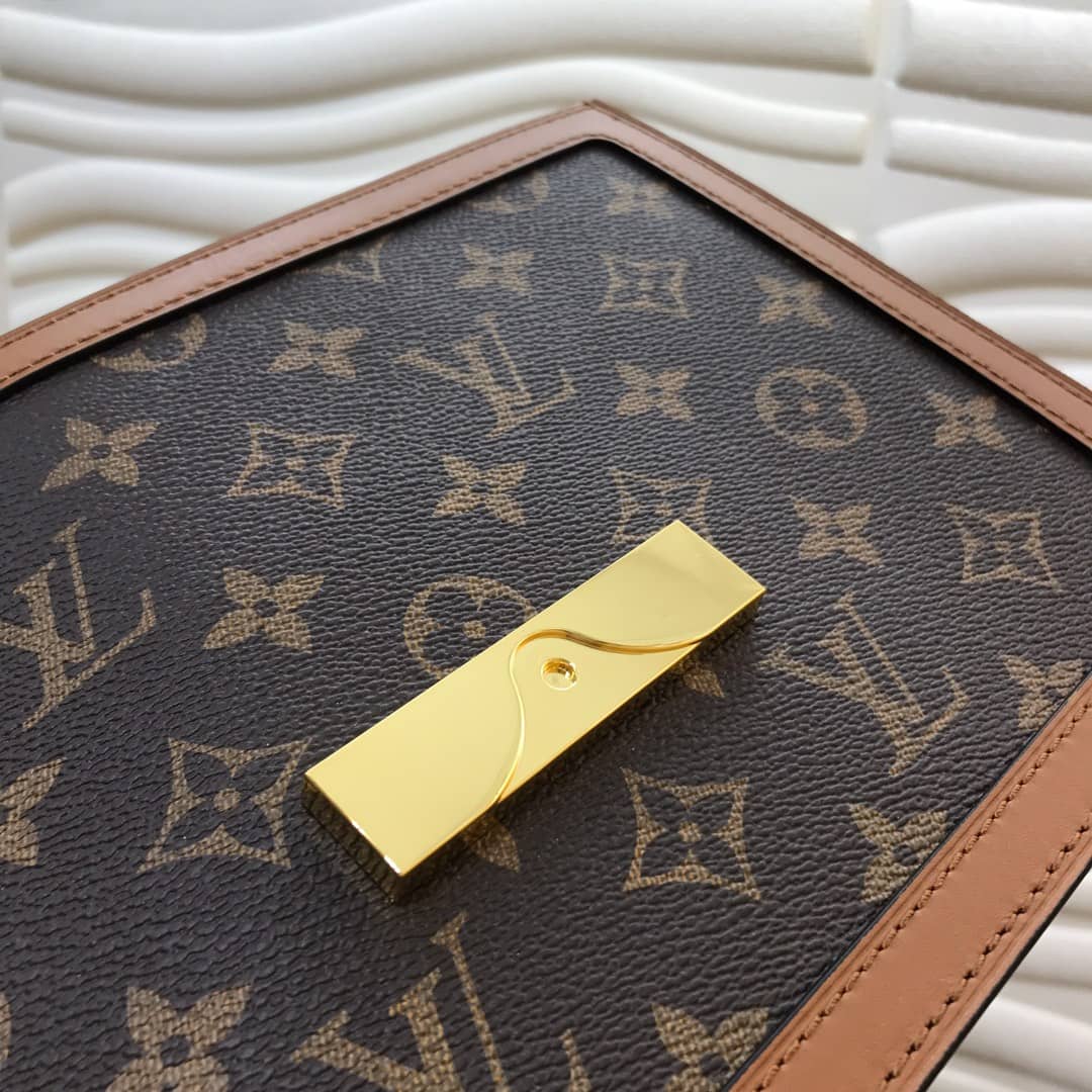 Louis Vuitton Monogram MM Reverse Dauphine Shoulder Bag Replica M44391