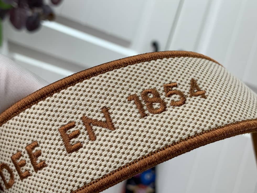 Louis Vuitton Capucines MM M59872 Replica Shoulder Bag