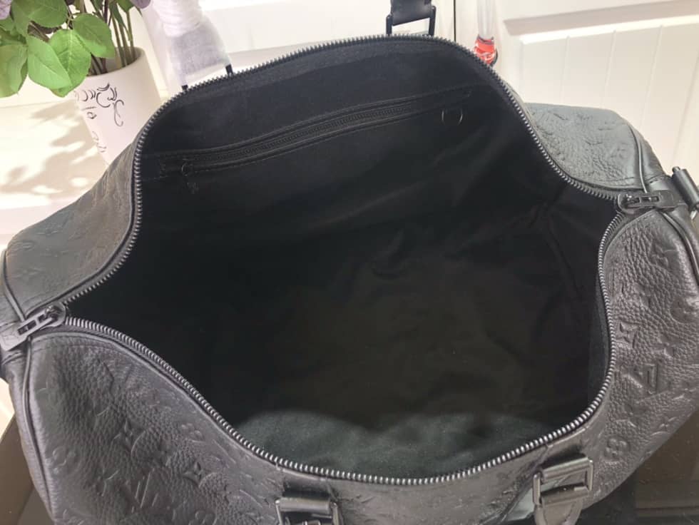 LV Duffle Bag Replica Keepall Bandoulire 50 Taurillon Monogram Black M59025