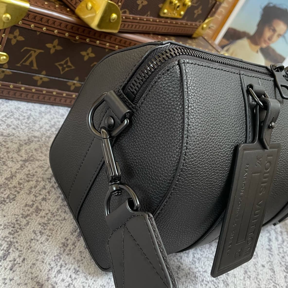 Louis Vuitton City Keepall Leather Replica Bag M57082