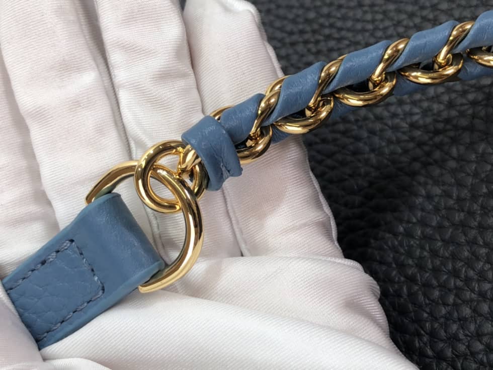 Louis Vuitton Capucines BB M59709 Replica Shoulder Bag