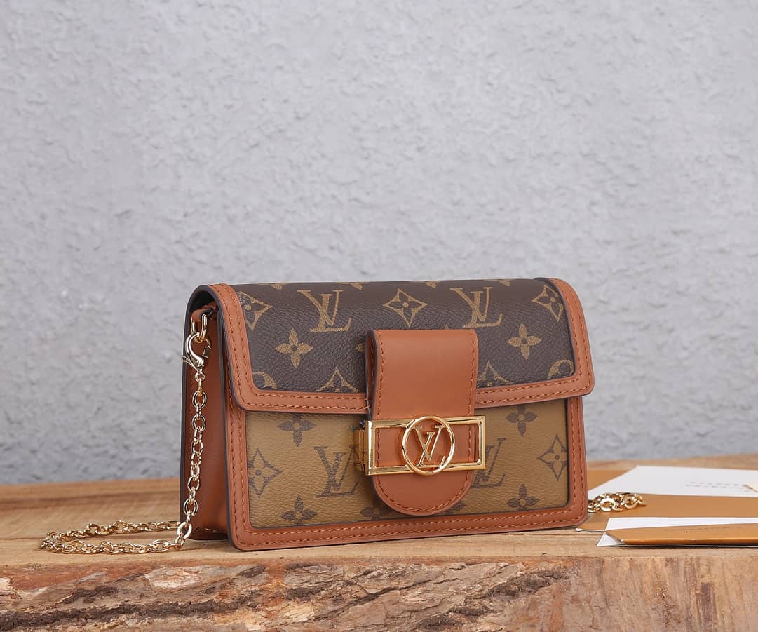 Louis Vuitton Dauphine Chain Wallet Replica Shoulder Bag Yellow M68746