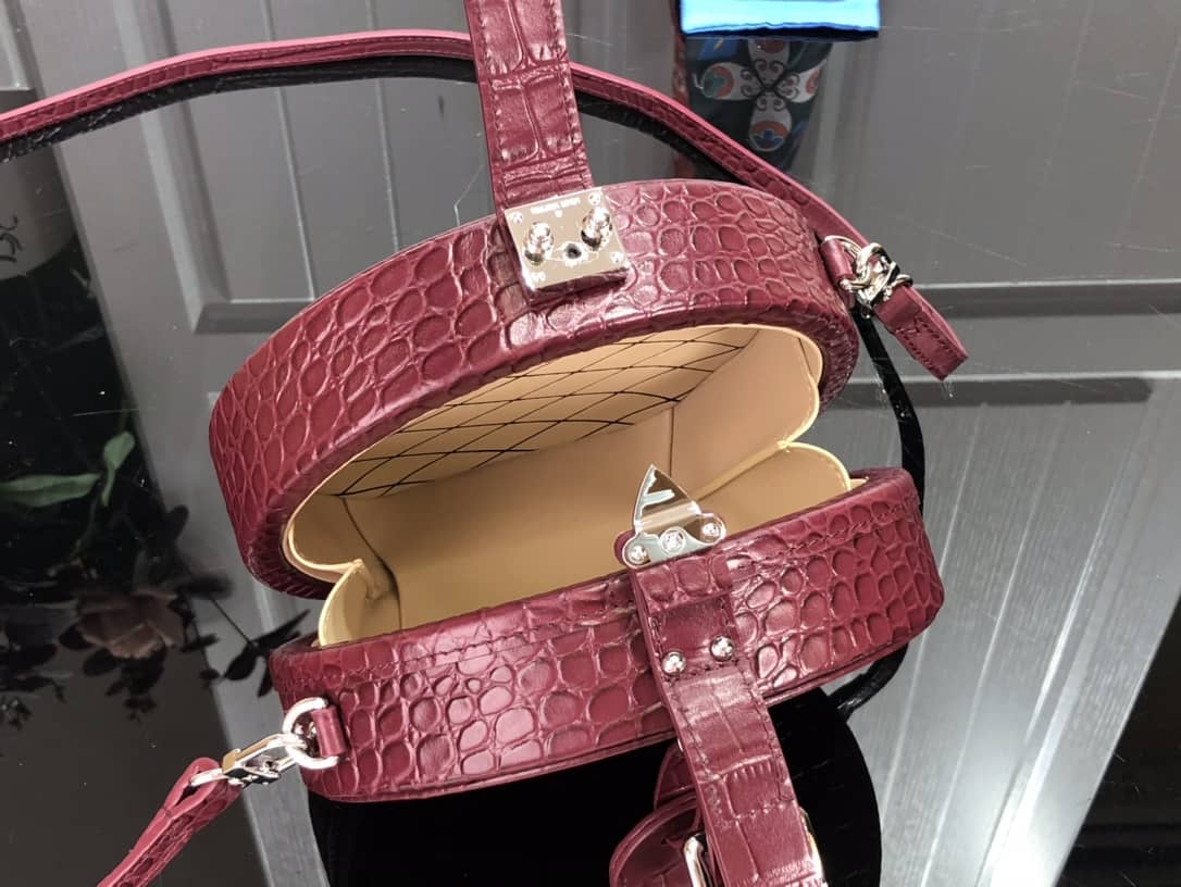 Louis Vuitton Petite Boite Chapeau Crocodilien Brillant Replica Bag Red N93597