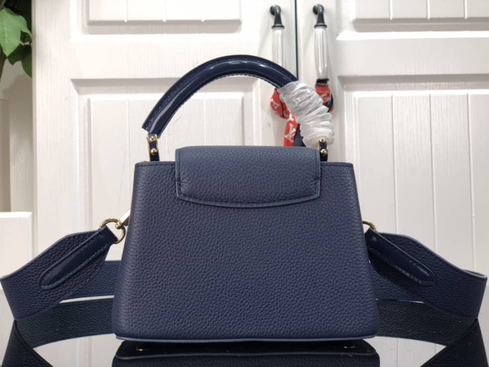 Louis Vuitton Capucines MM M59065 Replica Shoulder Bag