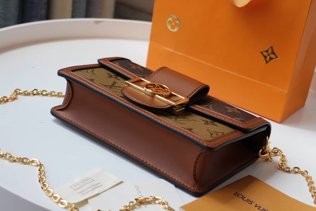 Louis Vuitton Dauphine Chain Wallet Replica Shoulder Bag Brown M68746