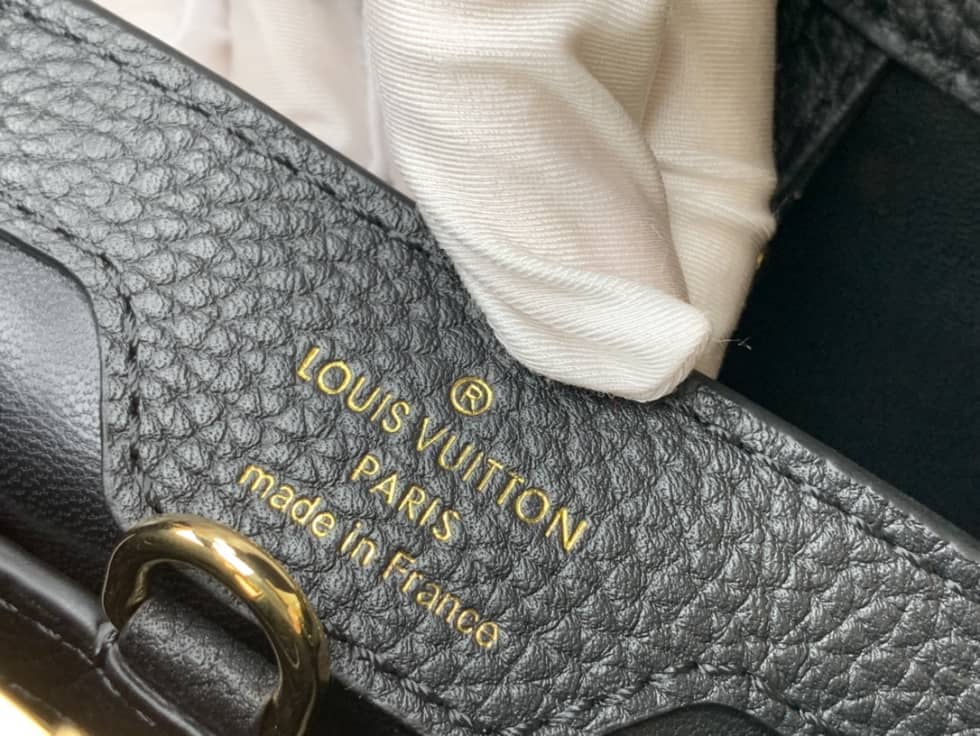 Louis Vuitton Capucines BB Black M59872 Replica Shoulder Bag