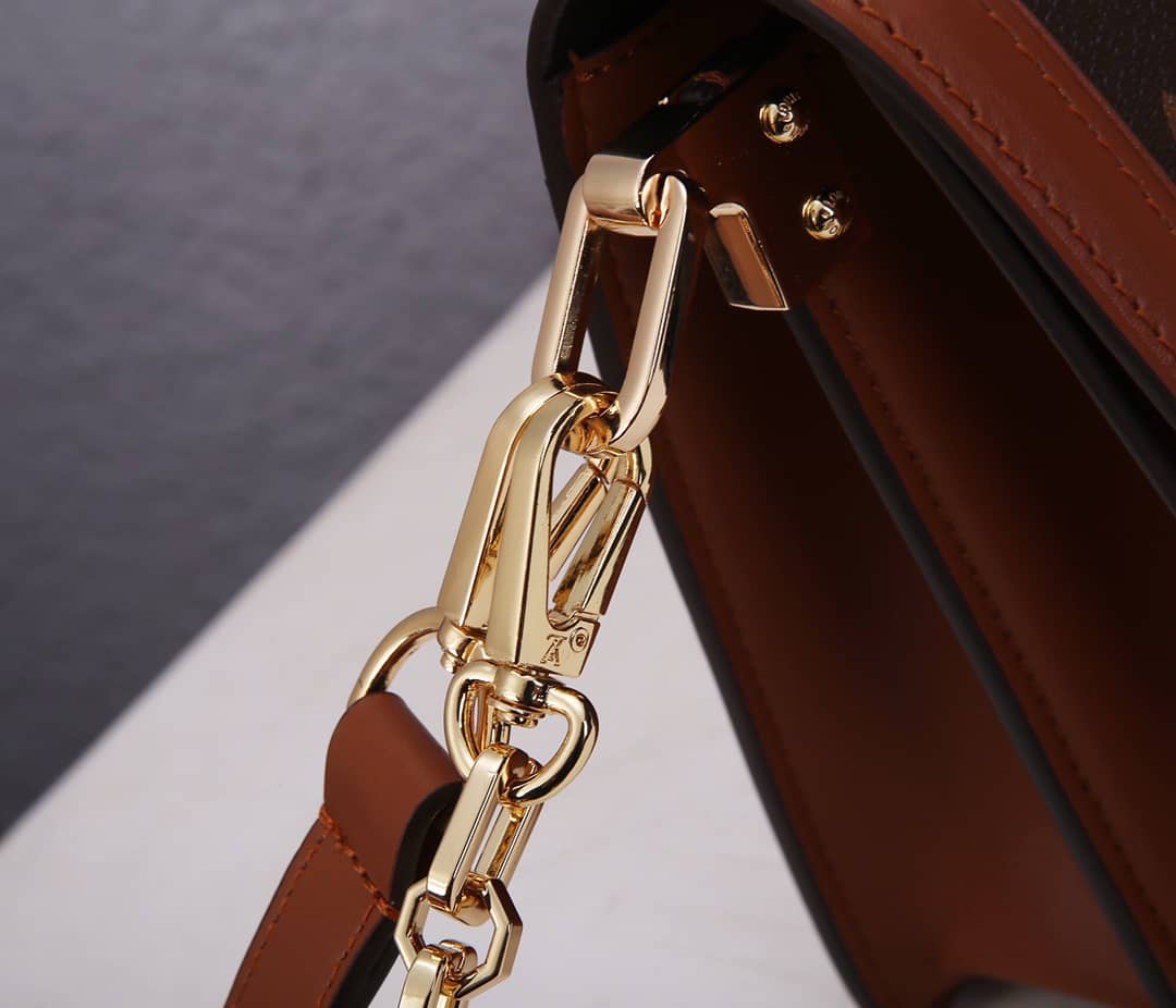 Louis Vuitton Monogram MM Reverse Dauphine Shoulder Bag Replica M44391