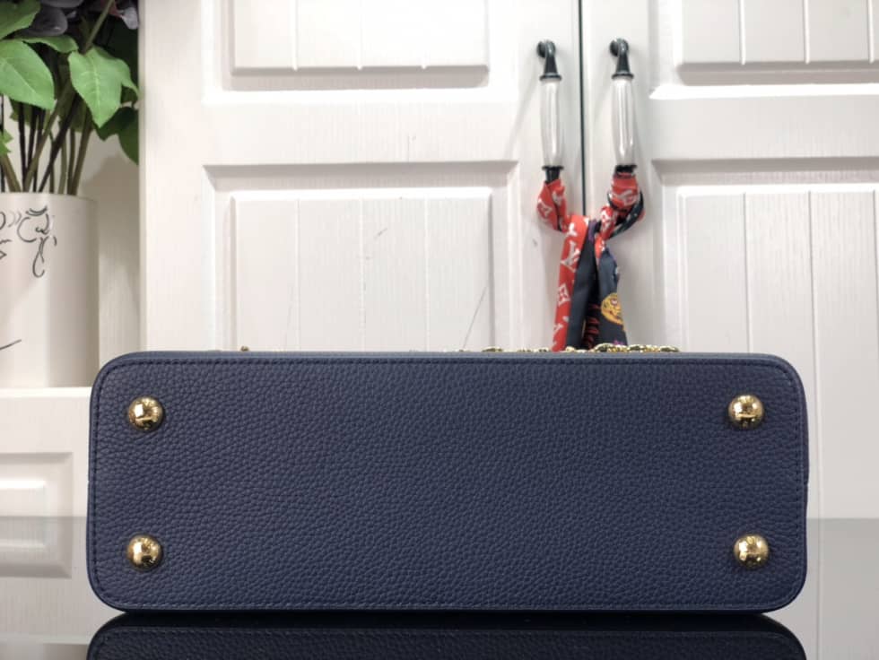 Louis Vuitton Capucines MM M59209 Replica Shoulder Bag