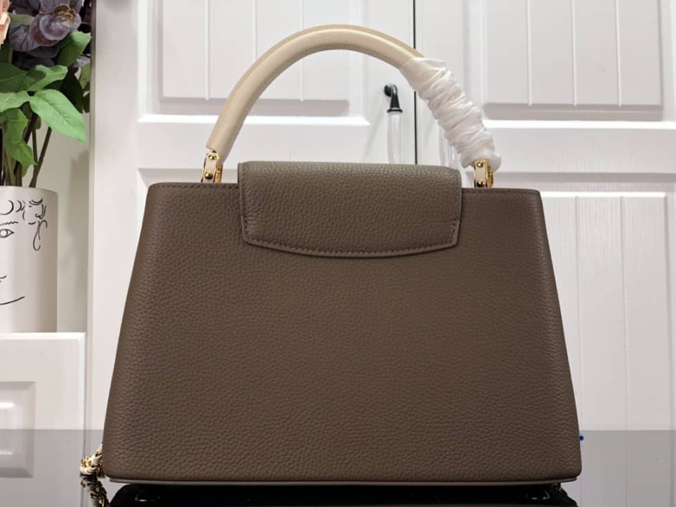 Louis Vuitton Capucines MM Brown M59516 Replica Shoulder Bag