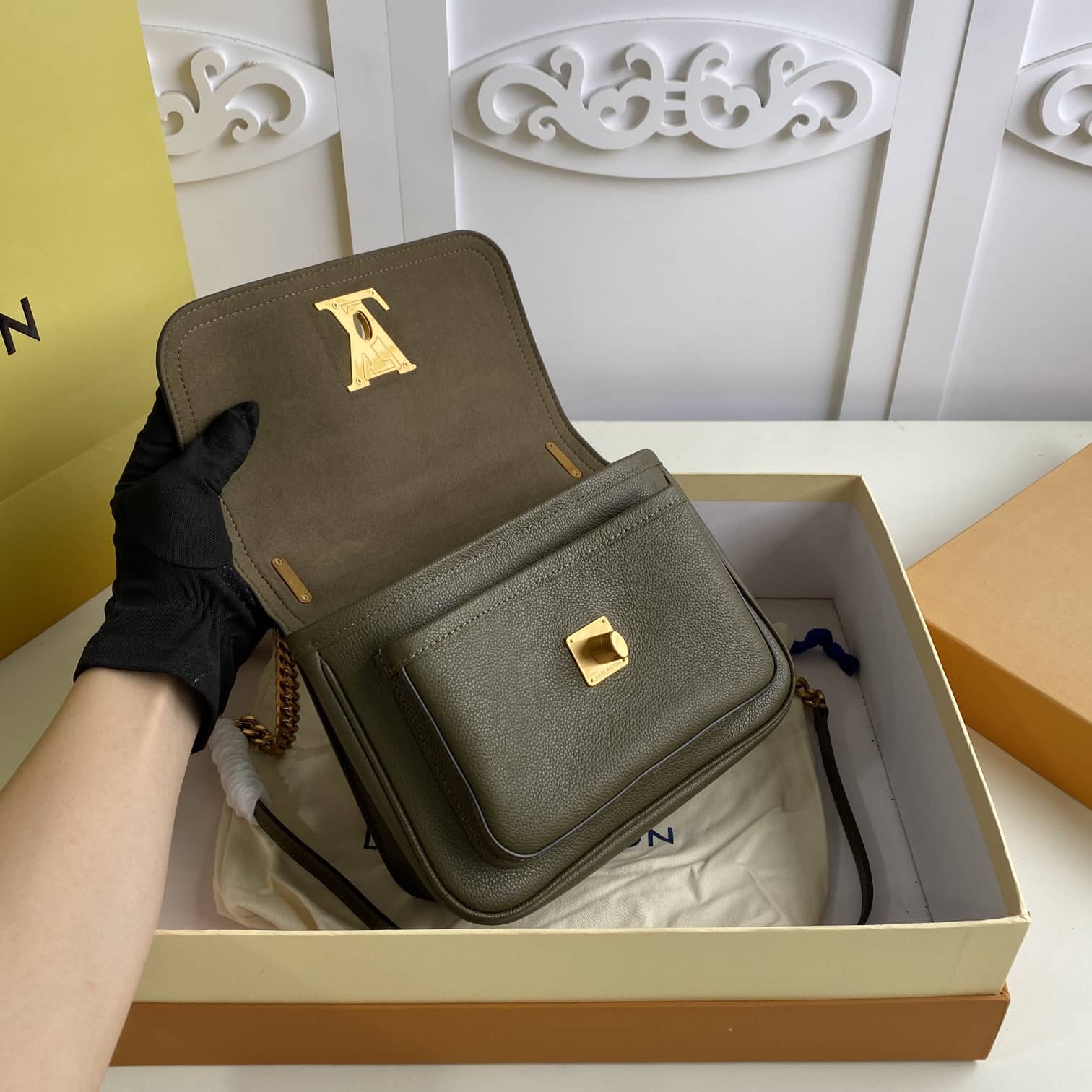 Louis Vuitton Lockme Chain PM Replica Bag Green M57073