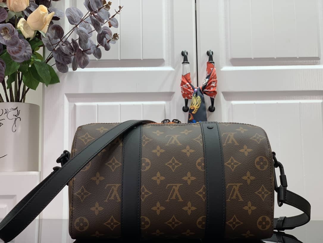 Louis Vuitton City Keepall Friend Virgil Abloh Monogram Replica Shoulder Bag M45652