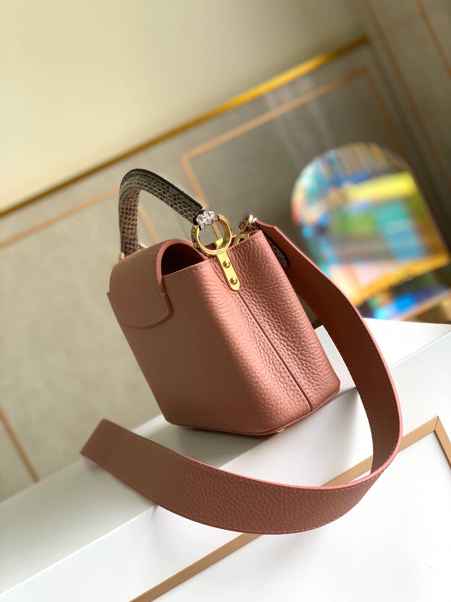 Louis Vuitton Capucines Mini Replica Bag Pink M55921