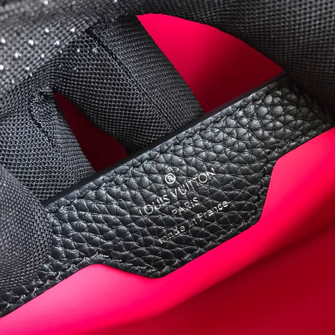 Louis Vuitton Capucines PM Taurillon Leather Tote Replica Black M42242