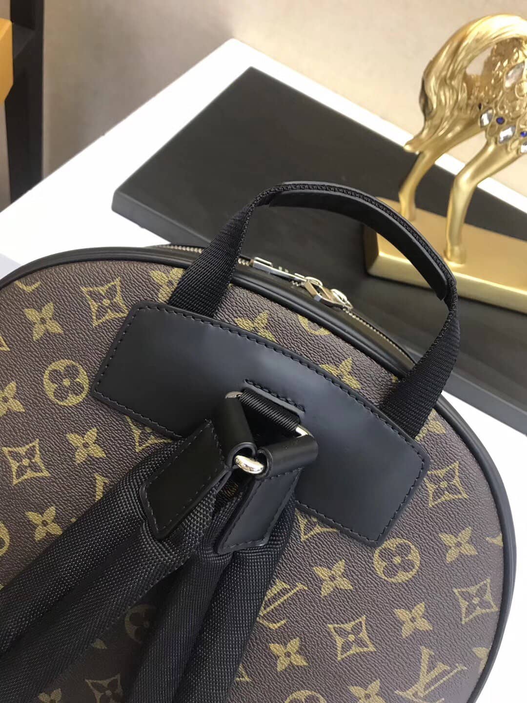 Louis Vuitton Monogram Mens Josh Macaca Replica Rucksack M41530