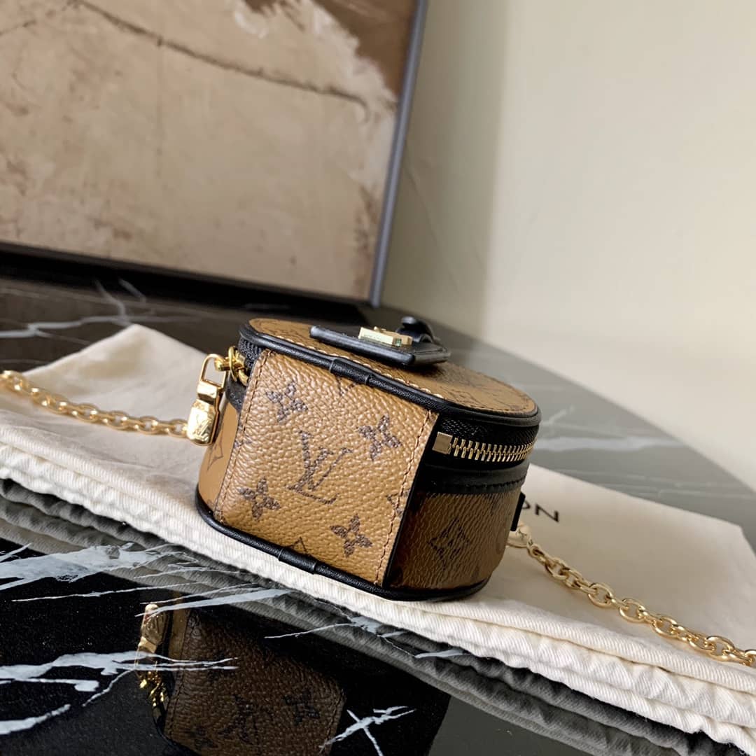 Louis Vuitton Petite Boite Chapeau Necklace Replica Bag M68577