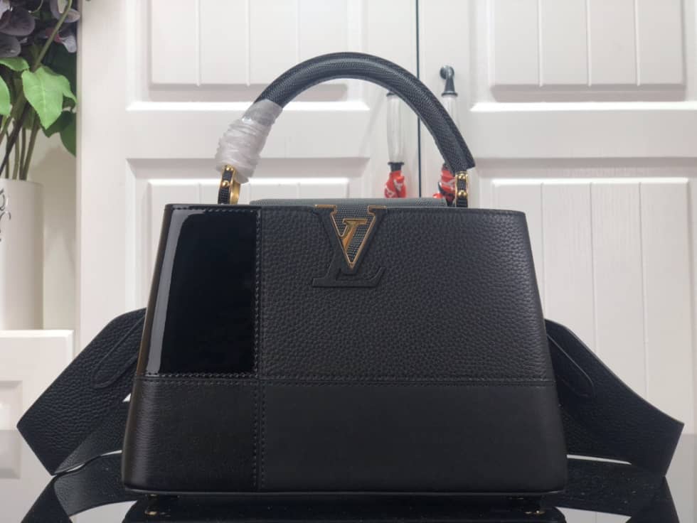 Louis Vuitton Capucines BB M59269 Replica Shoulder Bag