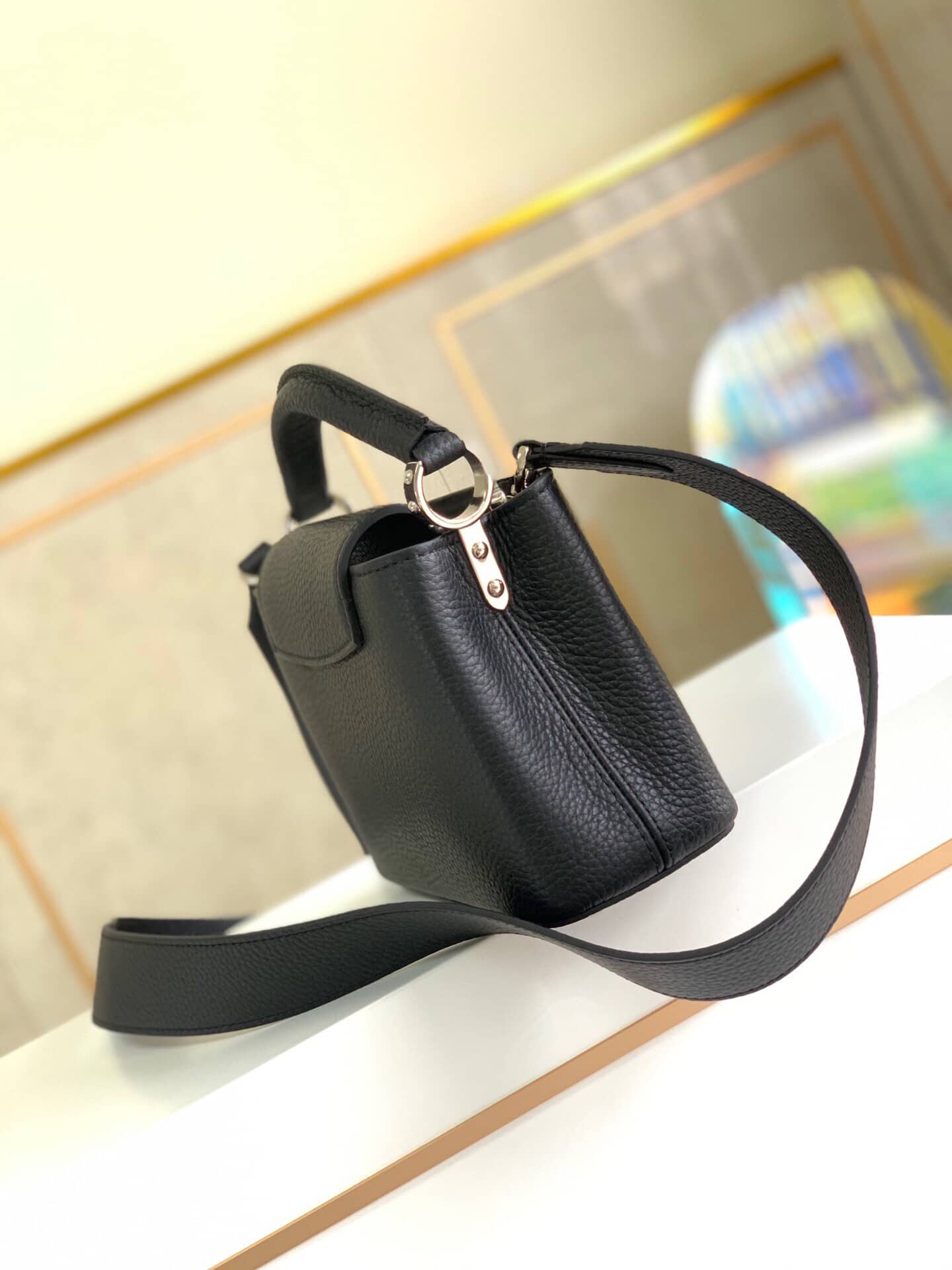 Louis Vuitton Taurillon Leather Capucines Mini Replica Bag Black M55985