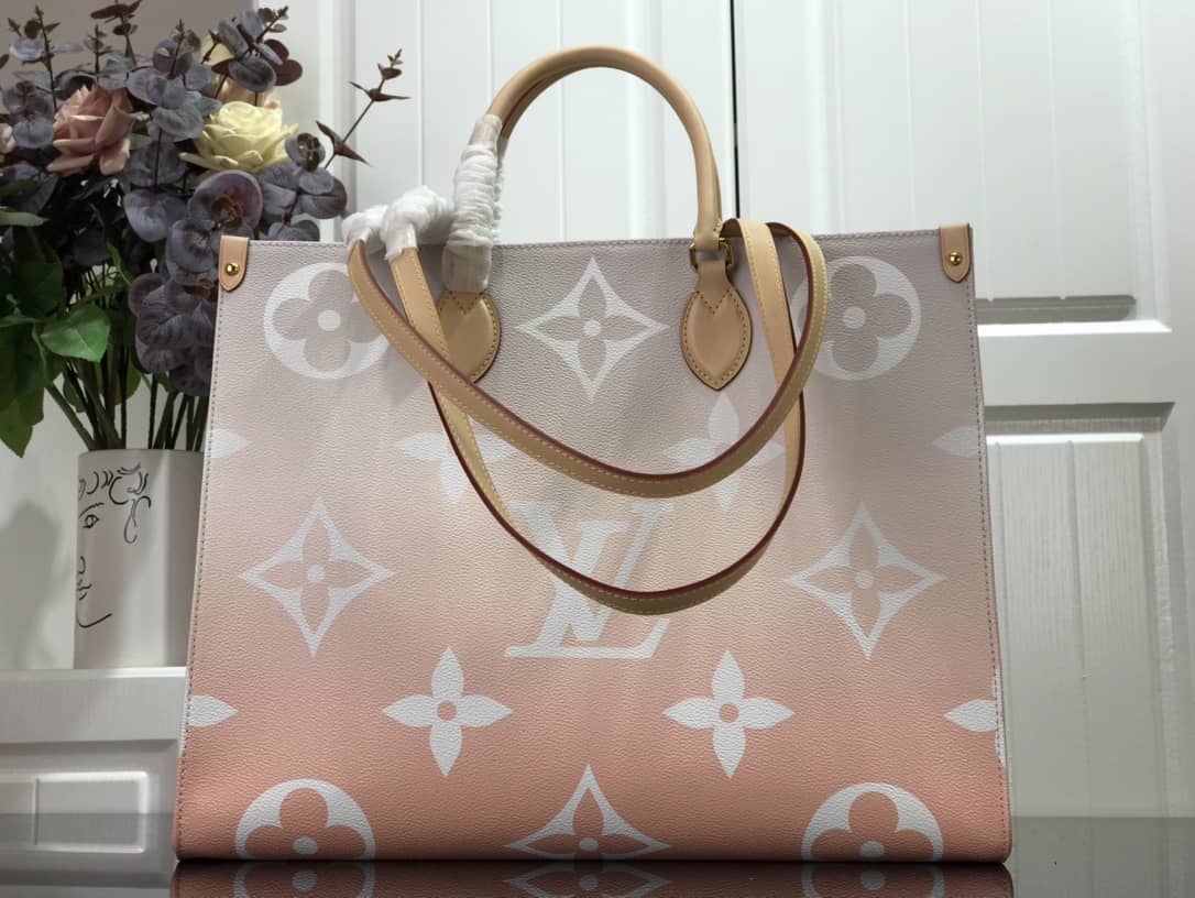 Louis Vuitton OnTheGo Gm By The Pool Tote Replica M57640
