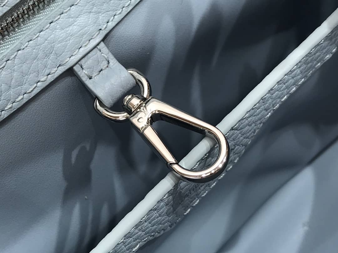 Louis Vuitton Capucines Mini Taurillon Leather Replica Bag Blue M57520