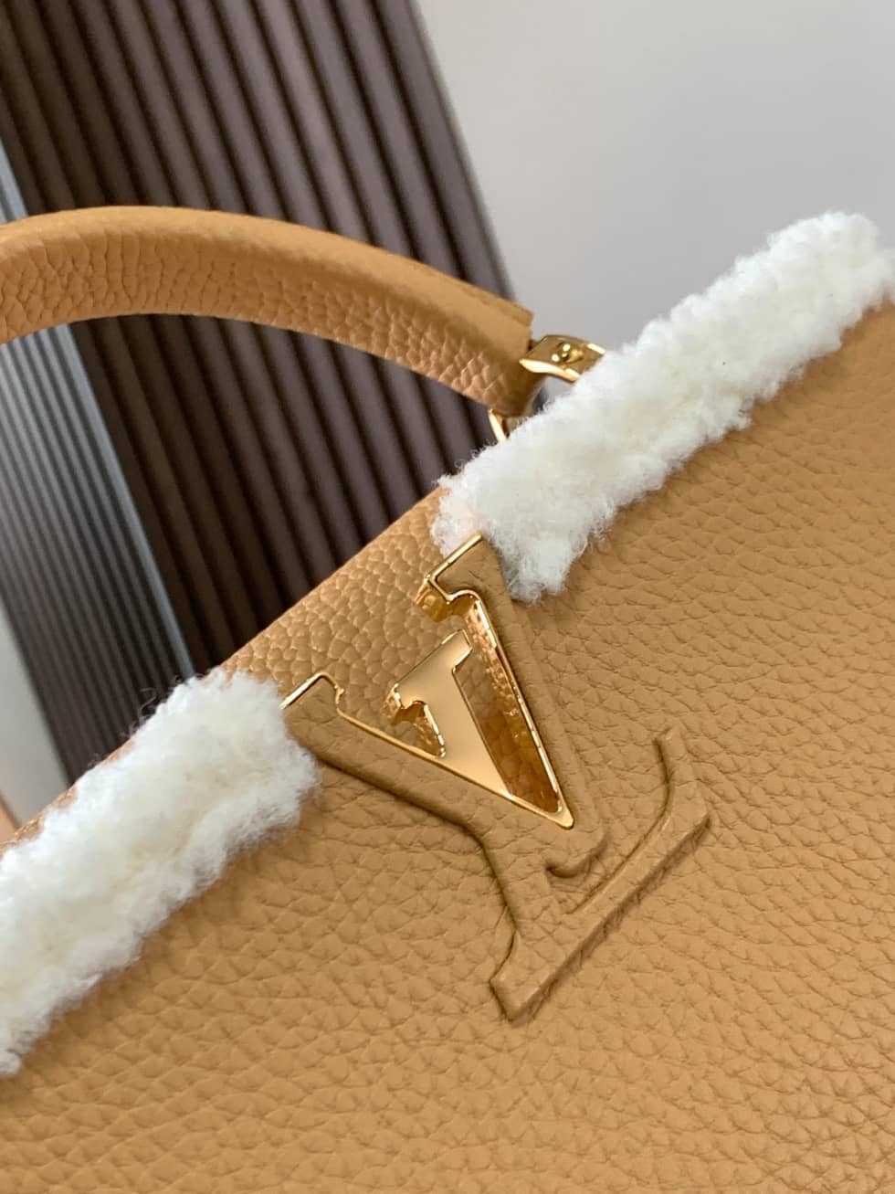 Louis Vuitton Capucines BB Cruise M59267 Replica Crossbody Bag
