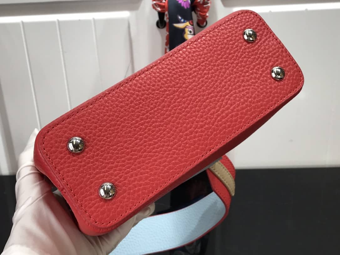 Louis Vuitton Capucines Mini Taurillon Leather Replica Bag Red M57520