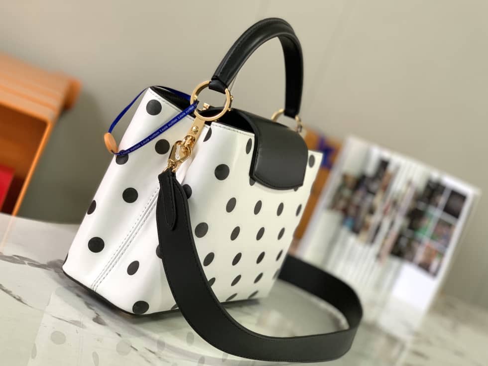 Louis Vuitton Capucines BB Bag M20373 Replica Shoulder Bag