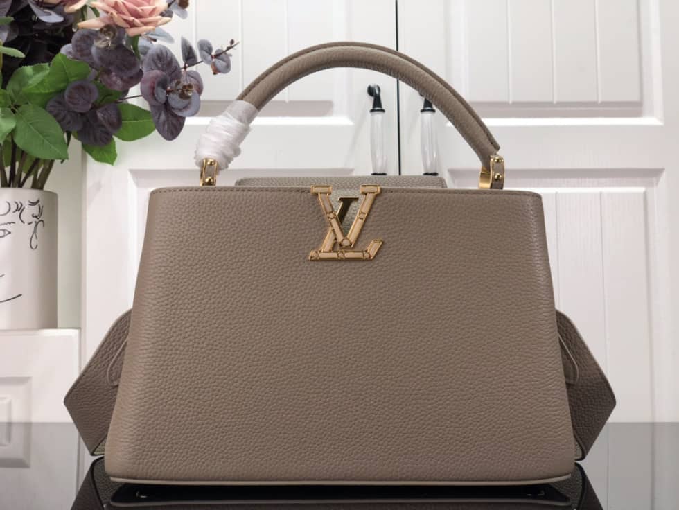 Louis Vuitton Capucines MM Beige M59066 Replica Shoulder Bag