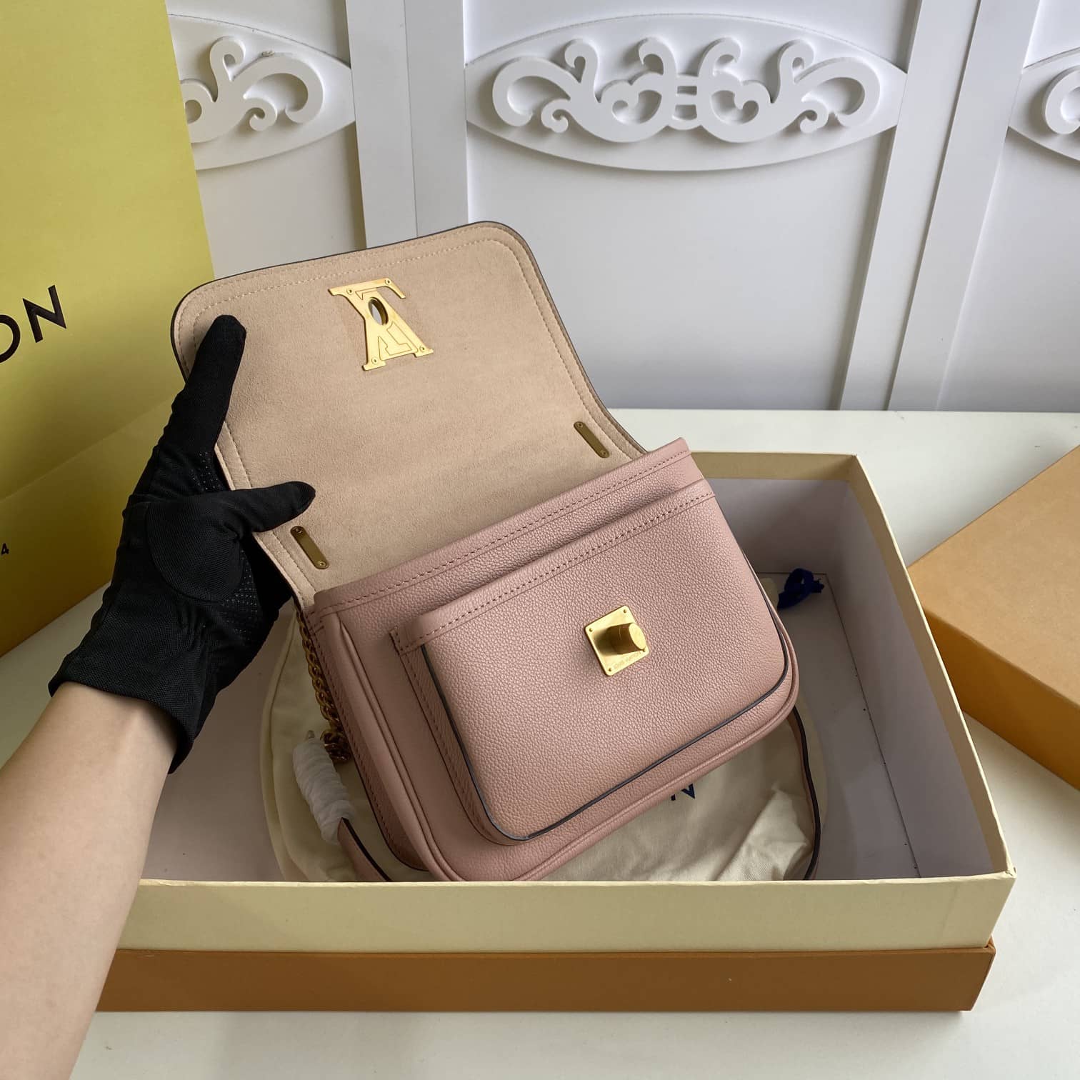 Louis Vuitton Lockme Chain PM Replica Bag Pink M57073