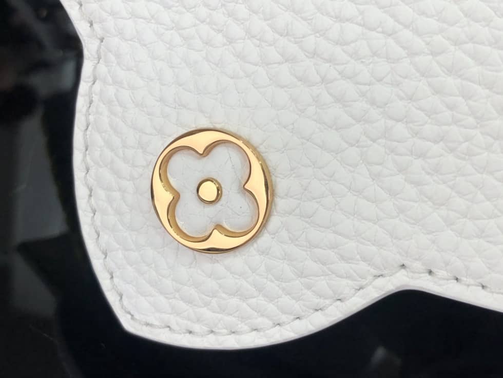 Louis Vuitton Capucines Mini M57945 Replica Shoulder Bag