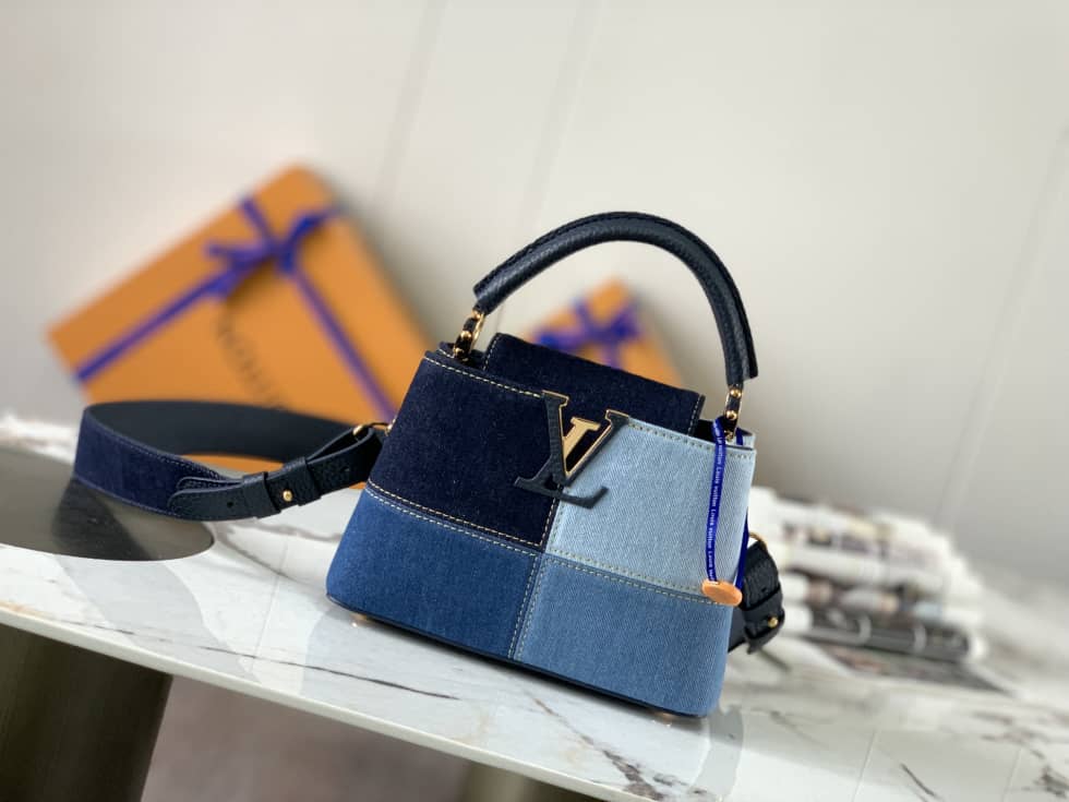 Louis Vuitton Capucines Mini M59268 Replica Shoulder Bag