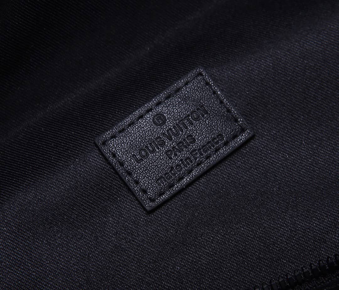 LV Bum Bag Dupe Discovery Mens Leather M44388(ColaReps)