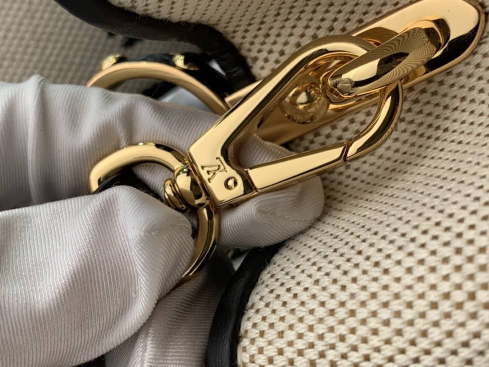 Louis Vuitton Capucines BB Black M59872 Replica Shoulder Bag