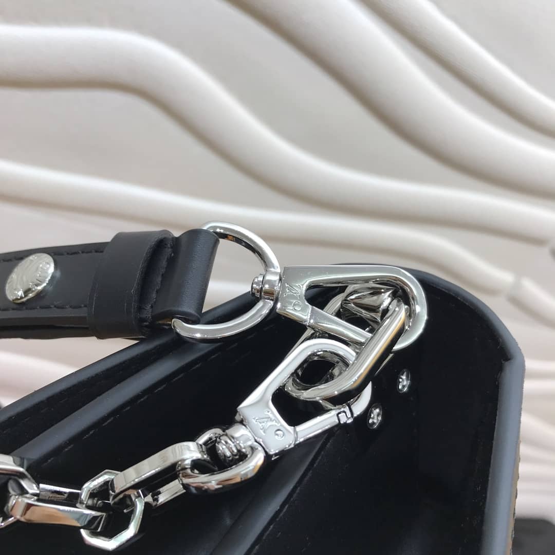 Louis Vuitton Monogram MM Reverse Dauphine Shoulder Bag Replica Black M44391