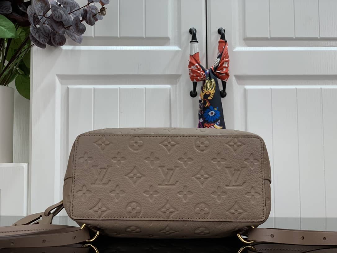 Louis Vuitton Ann Platt Montsouris PM Noir Leather Replica Backpack Beige M45205