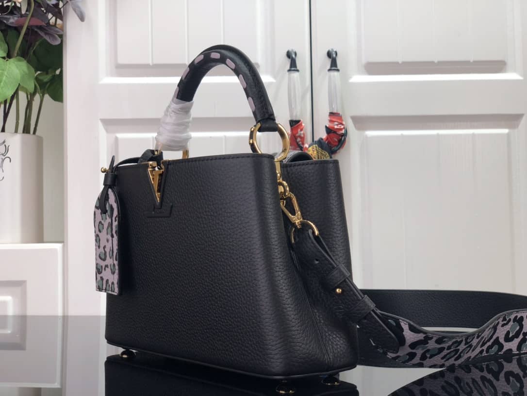 Louis Vuitton Capucines BB Calfskin Handbag Black