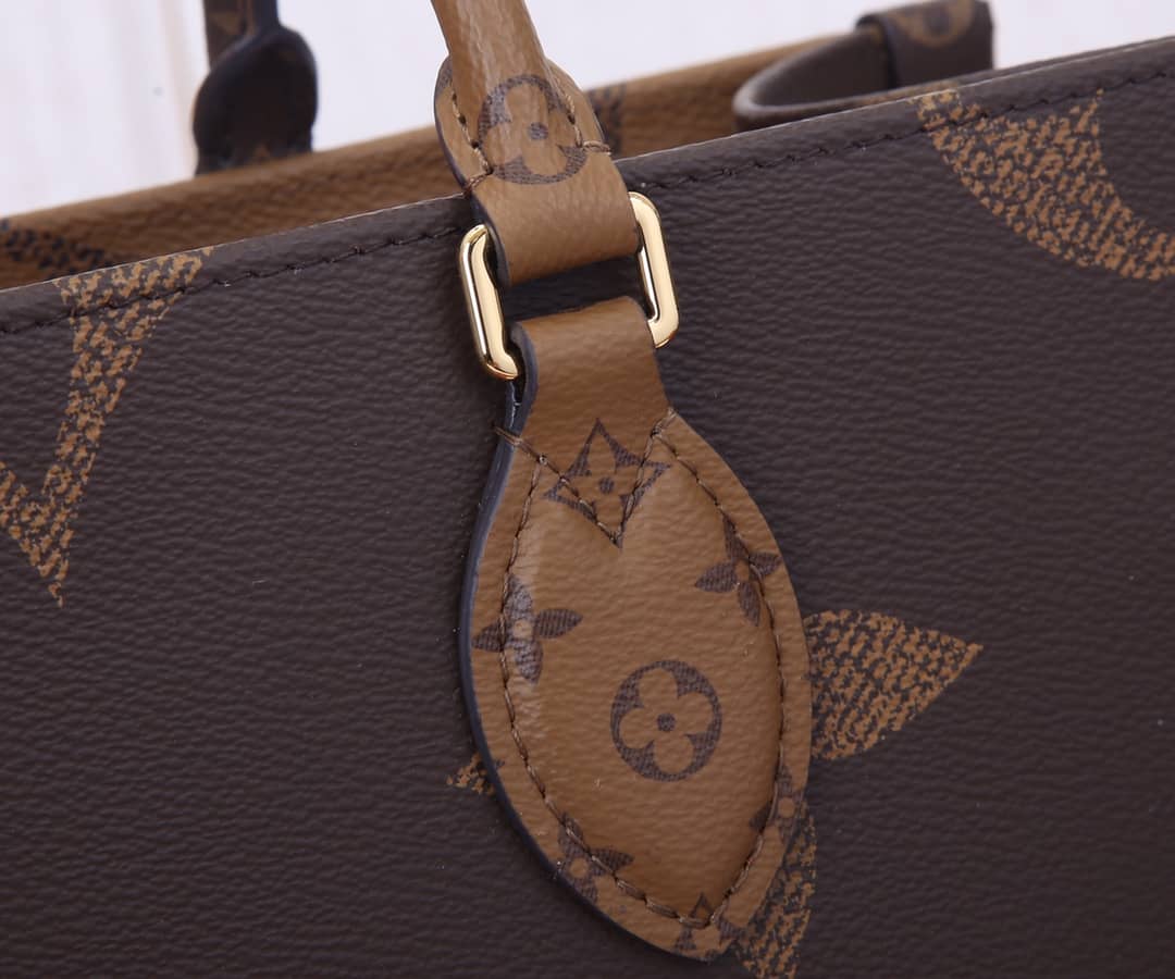 Louis Vuitton Monogram Giant Canvas Onthego MM Bag Replica M45039
