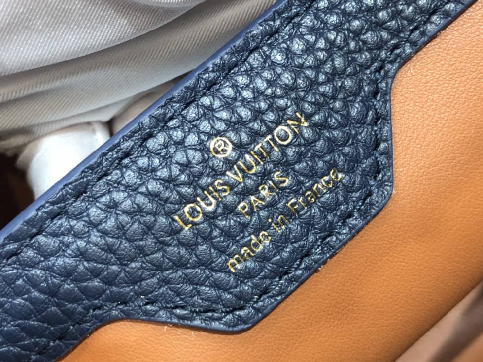 Louis Vuitton Capucines MM M58578 Replica Shoulder Bag