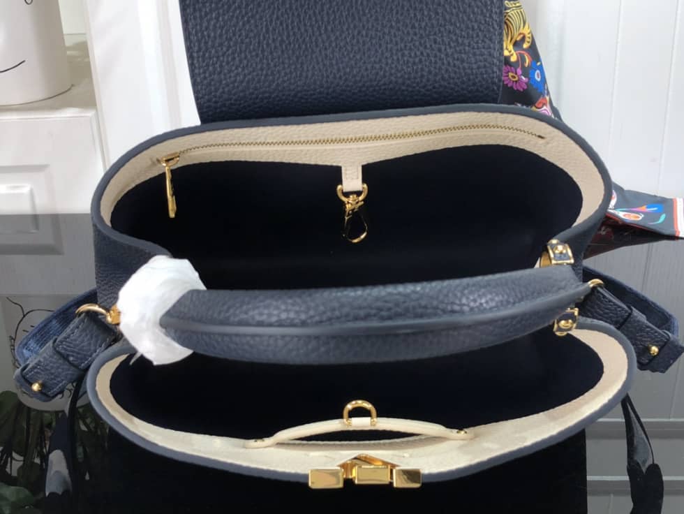 Louis Vuitton Capucines MM Black M59597 Replica Shoulder Bag