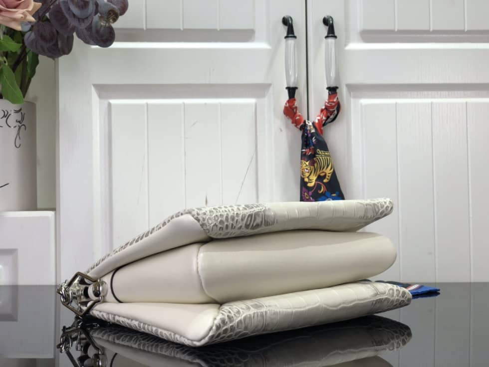 Louis Vuitton Coussin PM M57790 Replica Shoulder Bag