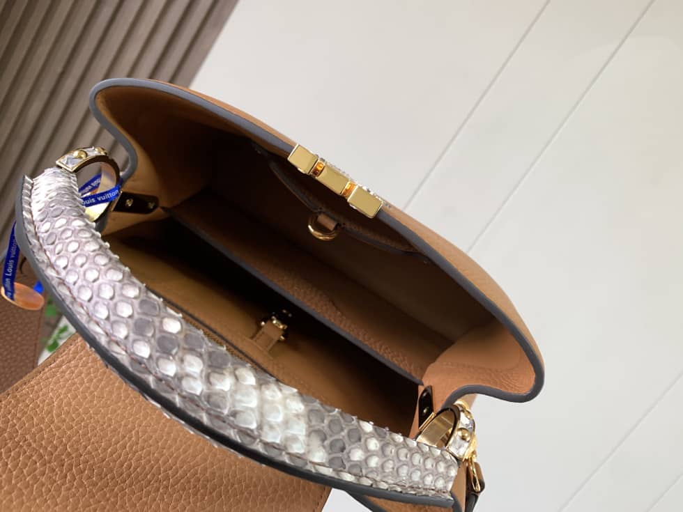 Louis Vuitton Capucines BB N80741 Replica Shoulder Bag