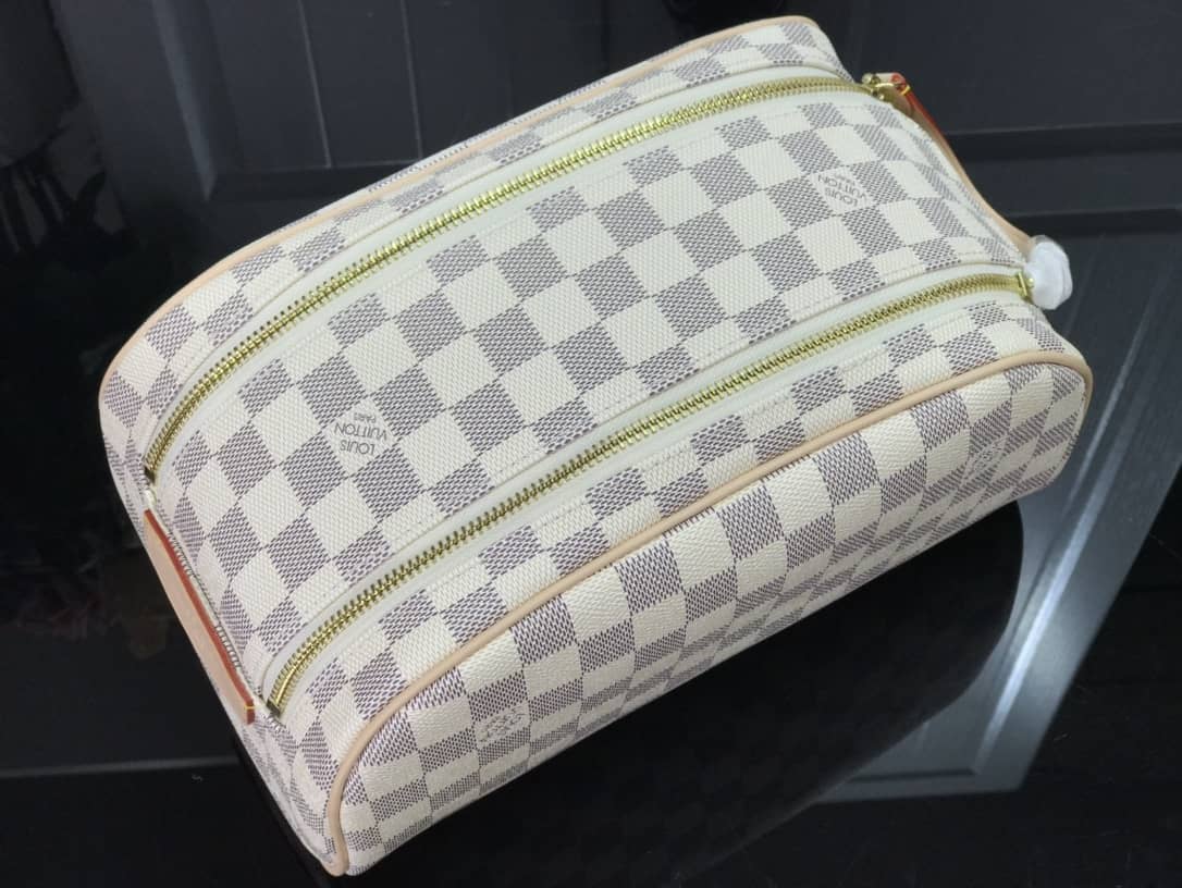 Louis Vuitton King Size Toiletry Bag Replica White M47528